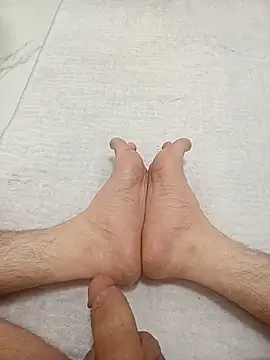 Hardapple01 online show from March 2026 09:22:02 PM