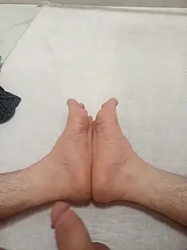 Hardapple01 online show from March 2026 12:33:01 AM