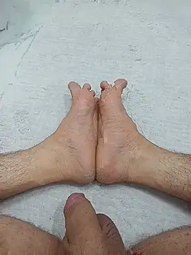 Hardapple01 online show from July 2026 09:32:01 PM