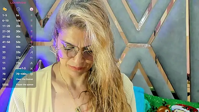 Esmeralda oikos online show from December 2025 08:55:01 PM