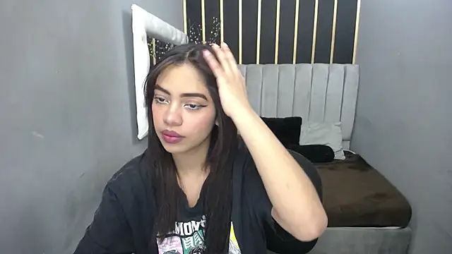 keizy  conte online show from December 2024 07:54:02 PM