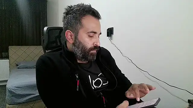 Snapshot of tgltplsr chatting on November 2025 09:52:02 PM tgltplsr online show from November 2025 09:52:02 PM