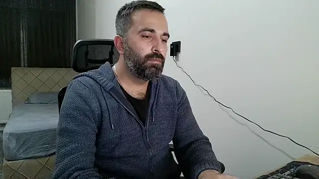 Snapshot of tgltplsr chatting on November 2025 10:35:01 PM tgltplsr online show from November 2025 10:35:01 PM