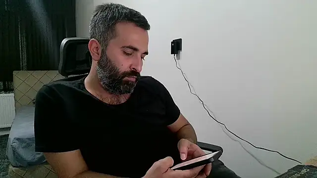 Snapshot of tgltplsr chatting on October 2025 11:01:02 PM tgltplsr online show from October 2025 11:01:02 PM