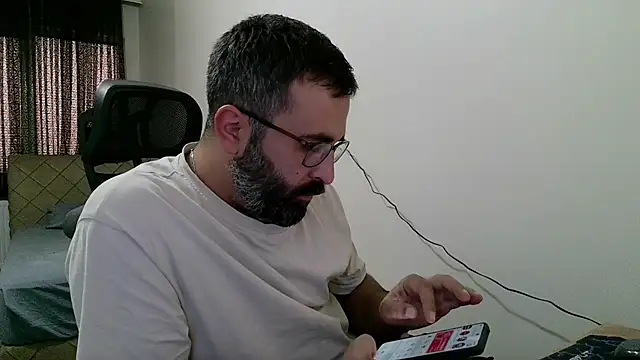 Snapshot of tgltplsr chatting on November 2025 06:46:02 AM tgltplsr online show from November 2025 06:46:02 AM