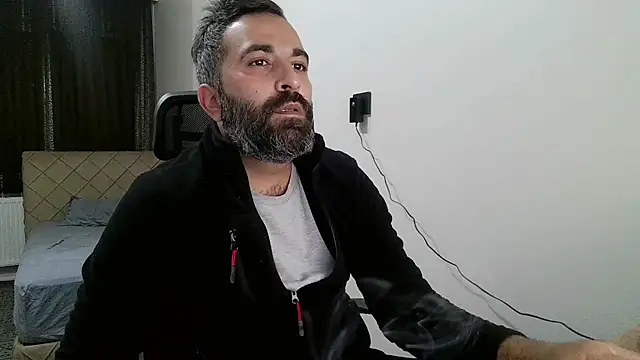 Snapshot of tgltplsr chatting on November 2025 09:40:01 PM tgltplsr online show from November 2025 09:40:01 PM