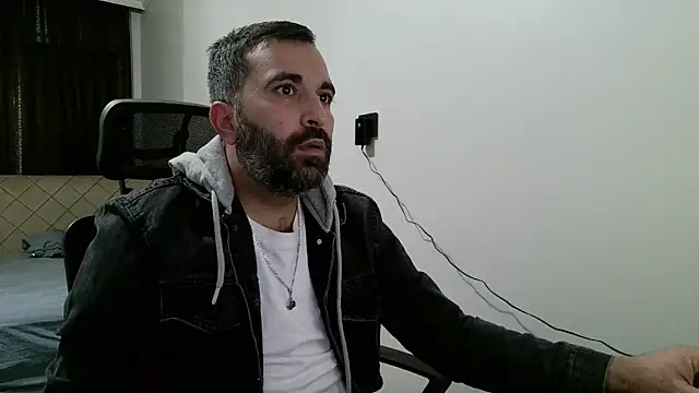 Snapshot of tgltplsr chatting on December 2025 01:11:01 AM tgltplsr online show from December 2025 01:11:01 AM