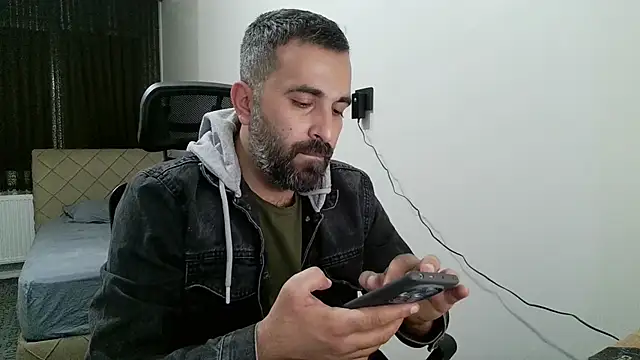 Snapshot of tgltplsr chatting on November 2025 02:49:01 AM tgltplsr online show from November 2025 02:49:01 AM