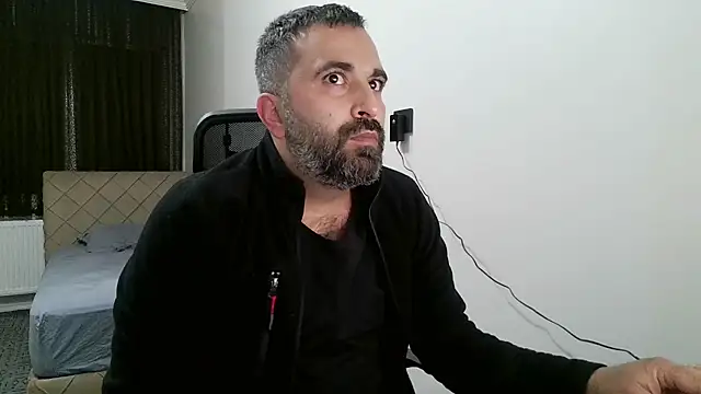 Snapshot of tgltplsr chatting on November 2025 01:42:02 AM tgltplsr online show from November 2025 01:42:02 AM