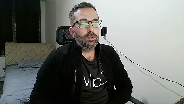 Snapshot of tgltplsr chatting on December 2025 09:03:02 PM tgltplsr online show from December 2025 09:03:02 PM