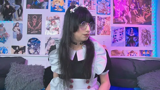 snowblack  online show from September 2025 02:06:02 PM