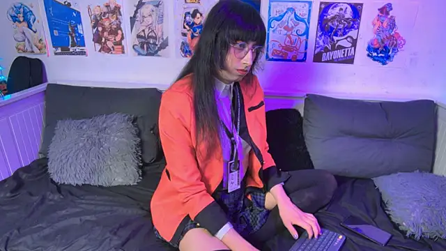 Snapshot of snowblack_ chatting on June 2026 04:45:02 PM snowblack online show from June 2026 04:45:02 PM