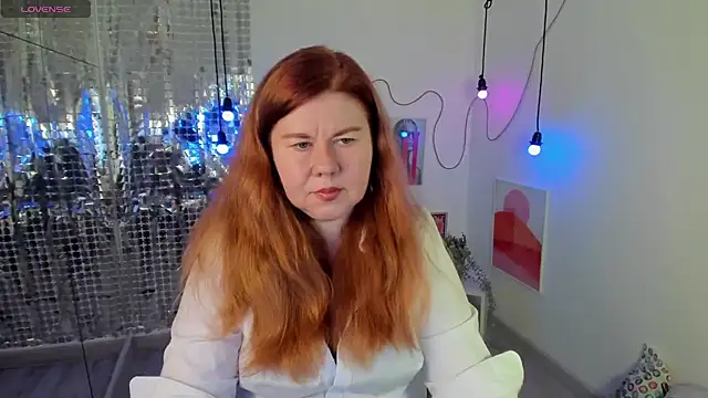 Snapshot of Mrs_Emilia chatting on December 2024 05:44:02 AM Mrs Emilia online show from December 2024 05:44:02 AM