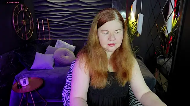 Snapshot of Mrs_Emilia chatting on December 2024 04:23:02 AM Mrs Emilia online show from December 2024 04:23:02 AM