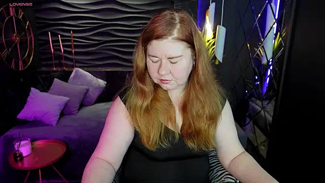 Snapshot of Mrs_Emilia chatting on December 2024 03:40:01 AM Mrs Emilia online show from December 2024 03:40:01 AM