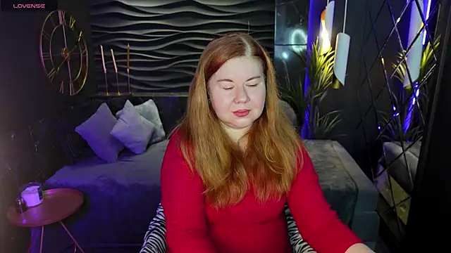 Snapshot of Mrs_Emilia chatting on December 2024 03:50:02 AM Mrs Emilia online show from December 2024 03:50:02 AM