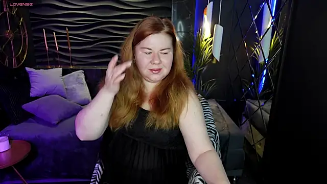 Snapshot of Mrs_Emilia chatting on December 2024 12:57:02 AM Mrs Emilia online show from December 2024 12:57:02 AM