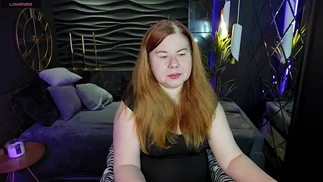 Snapshot of Mrs_Emilia chatting on December 2024 03:56:02 AM Mrs Emilia online show from December 2024 03:56:02 AM