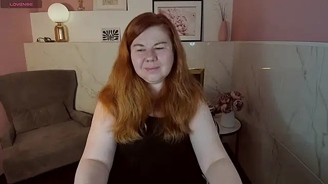 Snapshot of Mrs_Emilia chatting on December 2024 05:23:02 PM Mrs Emilia online show from December 2024 05:23:02 PM