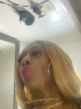 SlimBeenBadd1981 online show from February 2025 01:55:01 PM