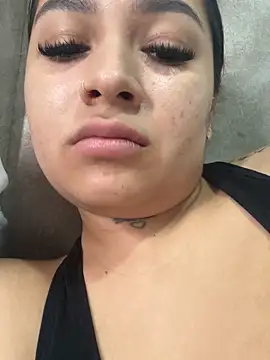 LunaBaker-1 online show from November 2025 06:22:01 PM