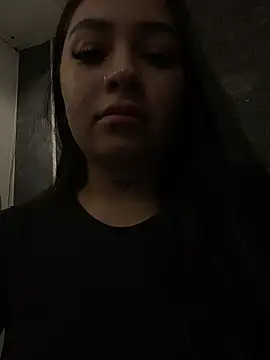 LunaBaker-1 online show from November 2025 08:08:01 PM