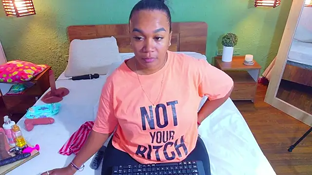 dannaahbrown online show from April 2026 07:14:01 PM