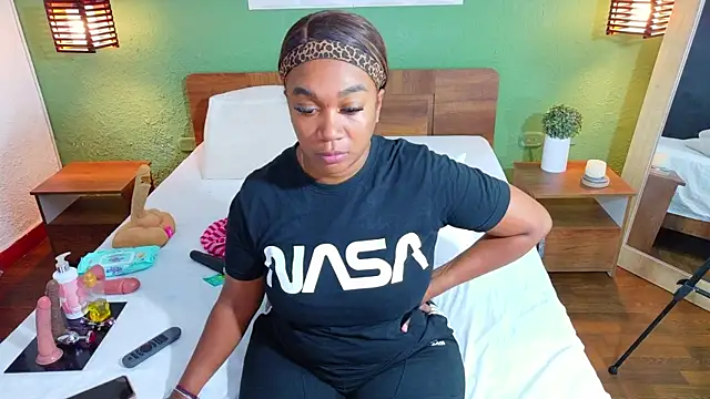 Snapshot of dannaahbrown chatting on September 2025 07:36:01 PM dannaahbrown online show from September 2025 07:36:01 PM