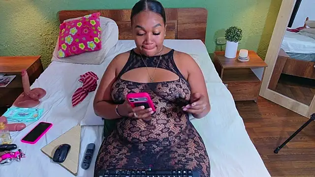 Snapshot of dannaahbrown chatting on June 2026 06:02:01 PM dannaahbrown online show from June 2026 06:02:01 PM