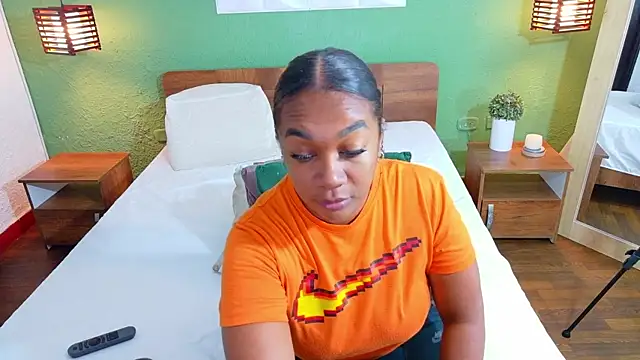 Snapshot of dannaahbrown chatting on October 2025 08:31:01 PM dannaahbrown online show from October 2025 08:31:01 PM