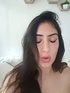 MIYESSI online show from March 2026 09:27:02 PM