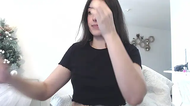 MIYESSI online show from February 2026 05:12:02 PM