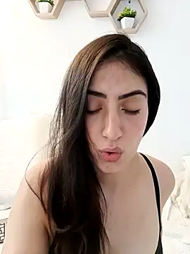 MIYESSI online show from April 2026 05:50:02 PM