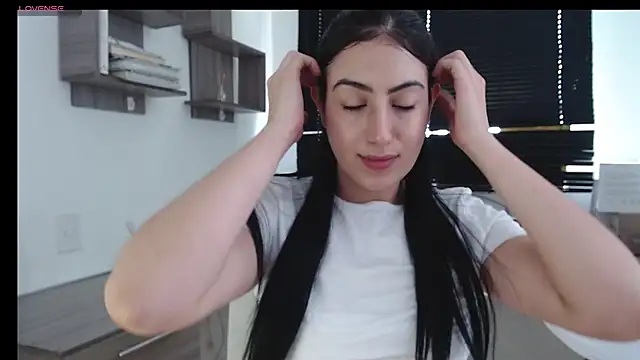 MIYESSI online show from March 2025 07:42:02 PM