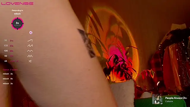 IttyKitty online show from April 2026 01:07:02 AM