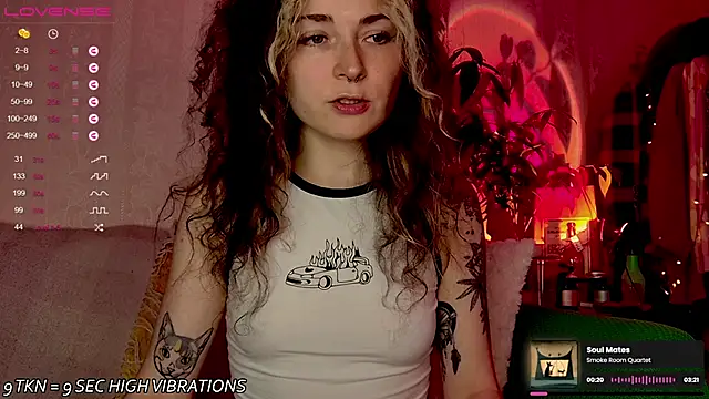 IttyKitty online show from September 2025 09:04:01 PM