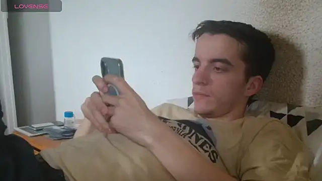 Tombgy07 online show from April 2026 01:40:01 PM