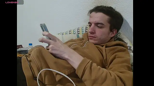 Tombgy07 online show from March 2026 09:39:01 PM