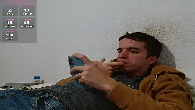 Tombgy07 online show from September 2025 07:43:02 PM