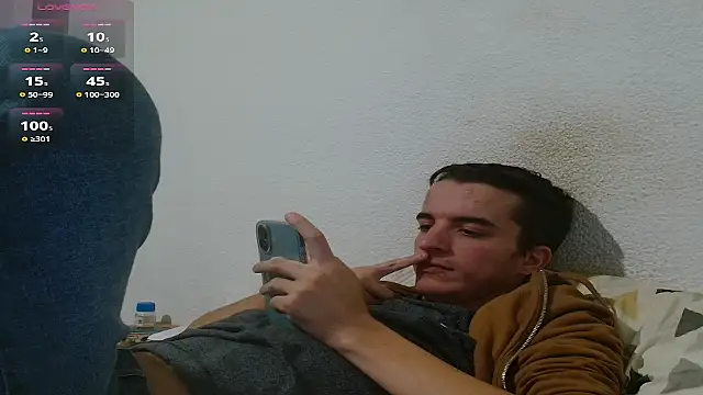 Tombgy07 online show from September 2025 07:41:01 PM