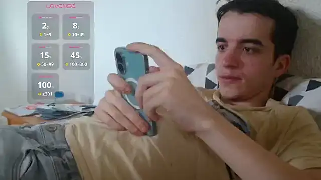 Tombgy07 online show from April 2026 05:04:01 PM