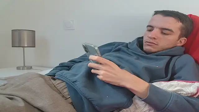 Tombgy07 online show from November 2025 01:11:01 PM