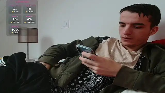 Tombgy07 online show from December 2025 01:32:02 PM