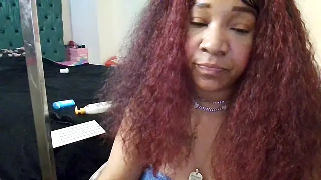 Snapshot of YasmineMinaj chatting on January 2026 11:19:01 PM YasmineMinaj online show from January 2026 11:19:01 PM