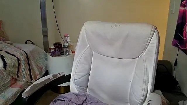 YasmineMinaj online show from November 2025 01:33:02 PM