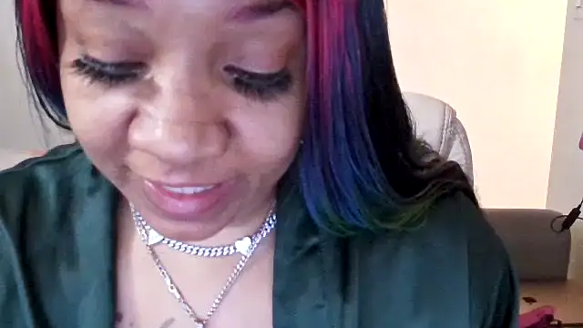 Snapshot of YasmineMinaj chatting on December 2025 02:15:02 AM YasmineMinaj online show from December 2025 02:15:02 AM