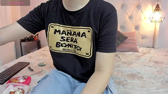 SakuraLee  online show from April 2026 01:04:02 PM