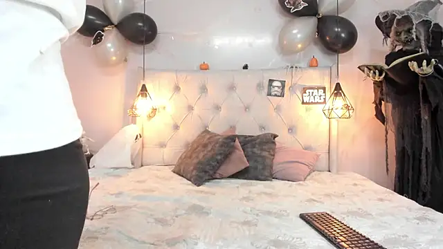 SakuraLee  online show from October 2025 01:45:01 PM