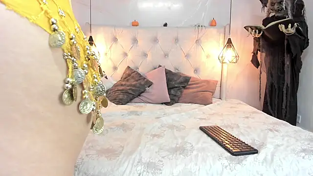 SakuraLee  online show from October 2025 01:43:02 PM