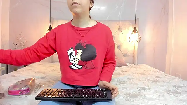 SakuraLee  online show from December 2025 01:46:01 PM